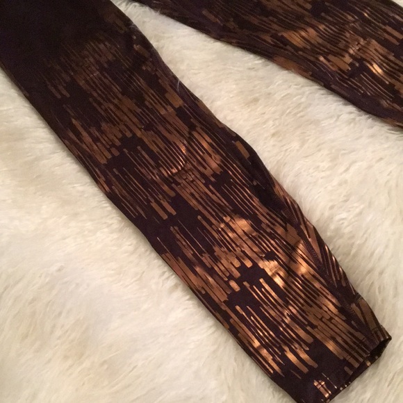 JoyLab | High Waisted Shine Leggings - XS - Picture 4 of 9